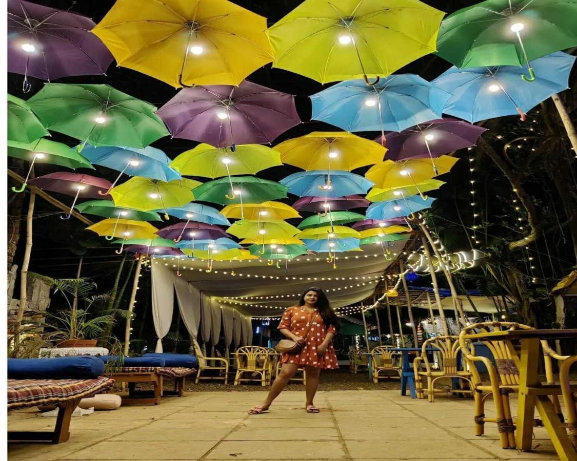 Piggy Calangute By Urban Nomads - Dorms & Pvt Rooms GOA エクステリア 写真