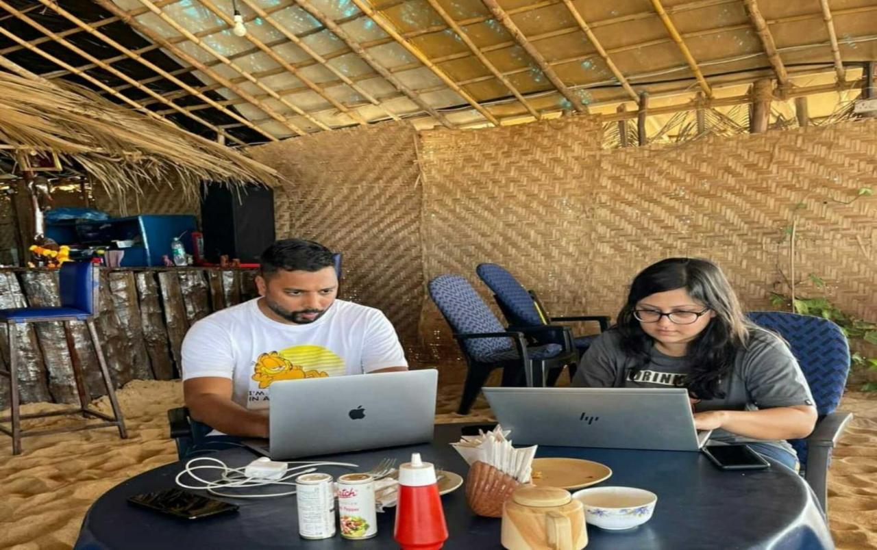 Piggy Calangute By Urban Nomads - Dorms & Pvt Rooms GOA エクステリア 写真