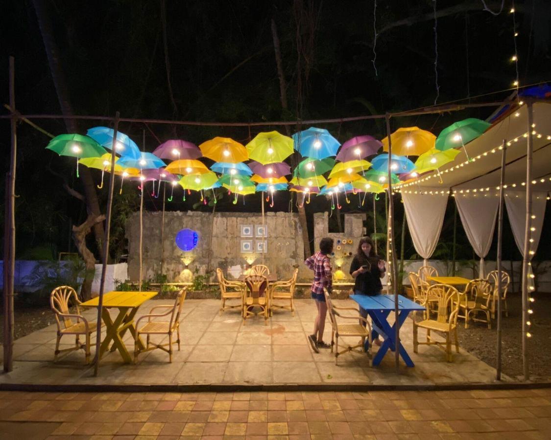 Piggy Calangute By Urban Nomads - Dorms & Pvt Rooms GOA エクステリア 写真