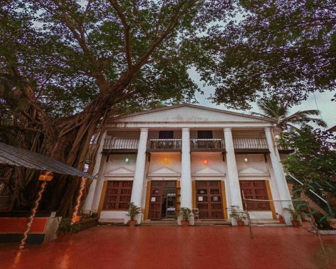 Piggy Calangute By Urban Nomads - Dorms & Pvt Rooms GOA エクステリア 写真